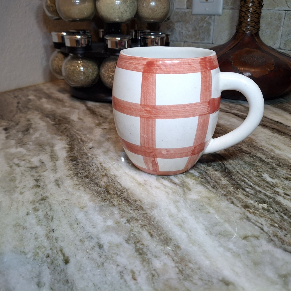 Elegant Plaid Ceramic Mug - Red and White